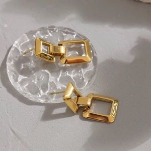 💛Gold plated square dangle earrings